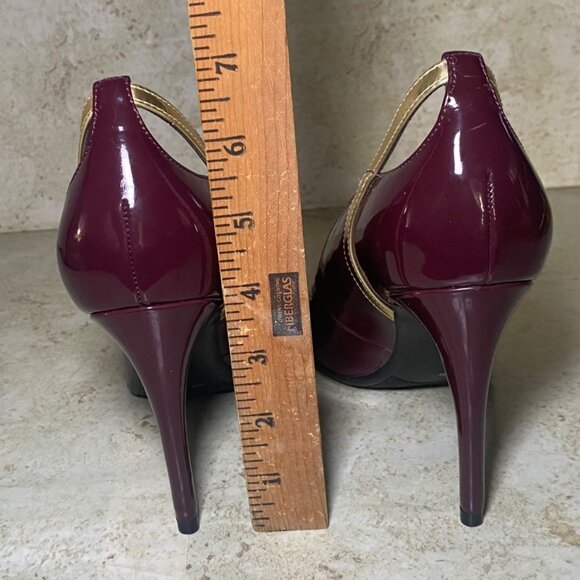 Marc Fisher Burgundy Pointed Toe High Heels Gold Accents Workwear Party Prom - Picture 7 of 8